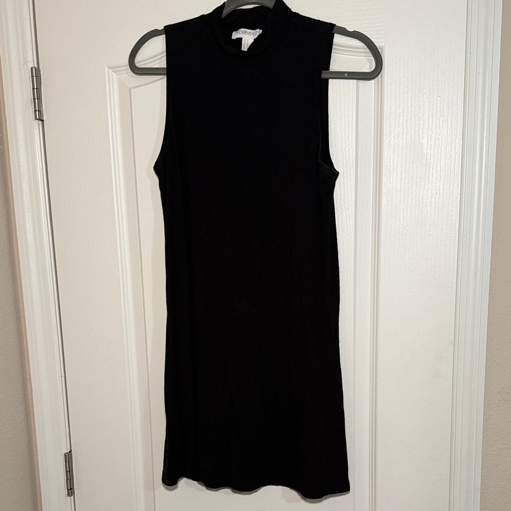 Sleeveless Black Dress